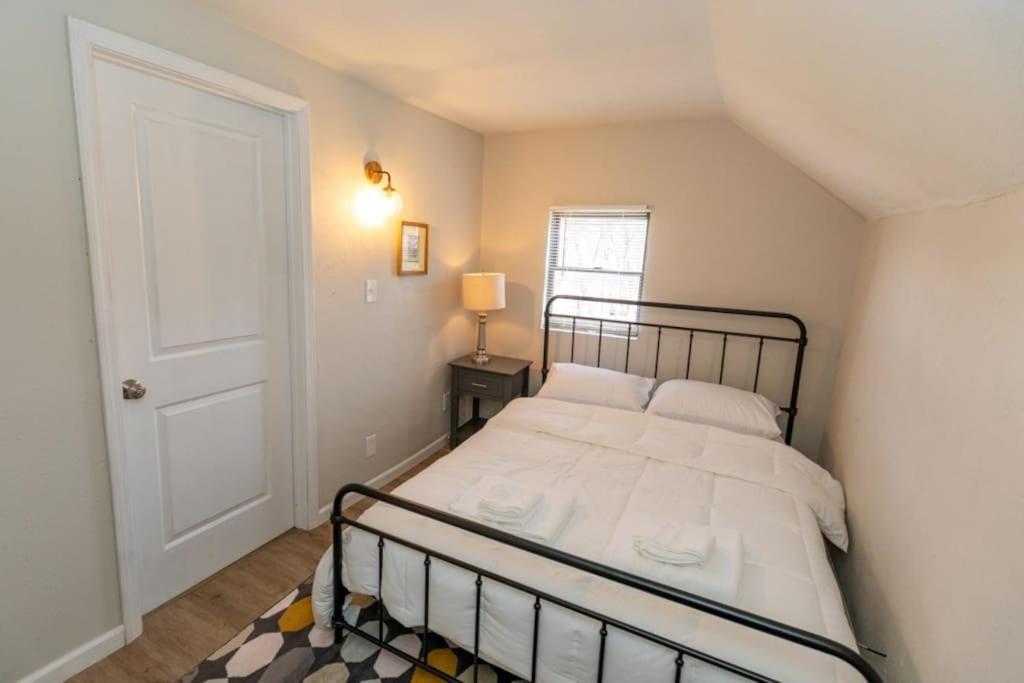 Cozy & Comfy Cottage In The City - W Parking Pittsburgh Exterior foto